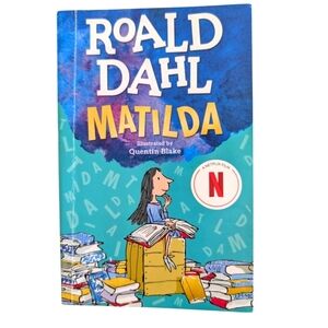 NWT Matilda Paperback Book Illustrated  August 16 2007 Age 6-10 Years Old